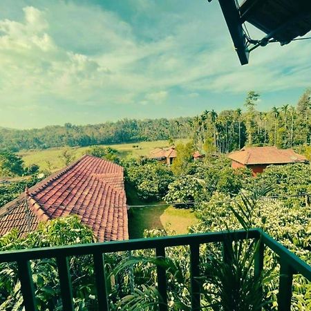 מדיקרי Agastya Lake View Coorg מראה חיצוני תמונה